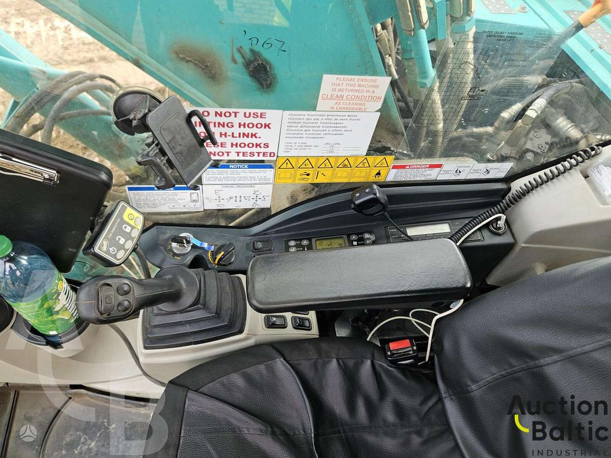 Kobelco SK 210 LC-10, экскаваторы
