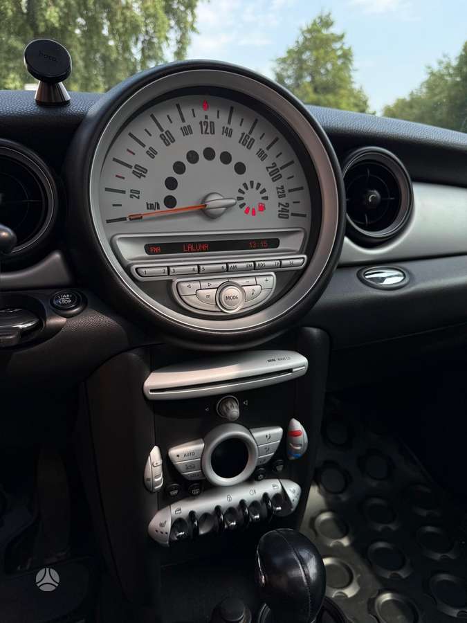 Mini Cooper, 1.6 l., coupe