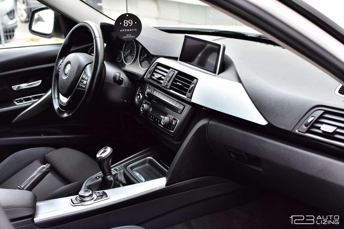 BMW 320, 2.0 l., Седан