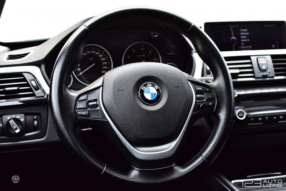BMW 320, 2.0 l., Седан