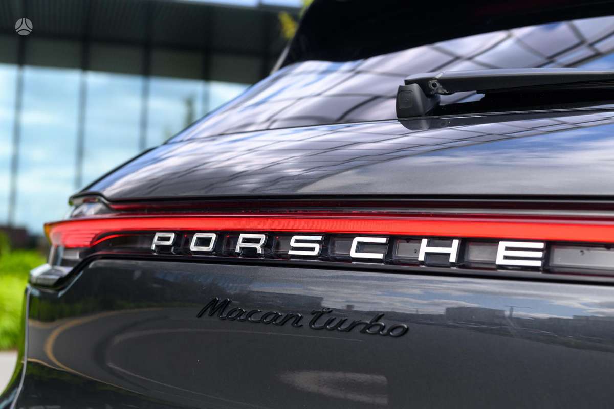 Porsche Macan - 8