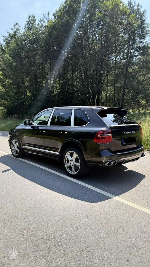 Porsche Cayenne - 4