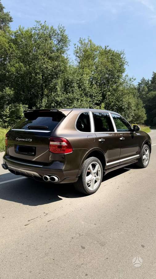 Porsche Cayenne - 6