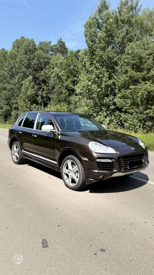 Porsche Cayenne - 7