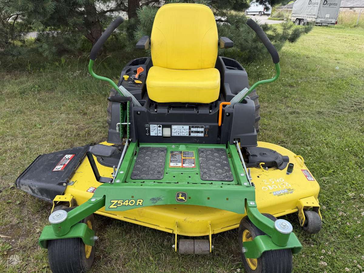 John Deere Z540r, garden tractors