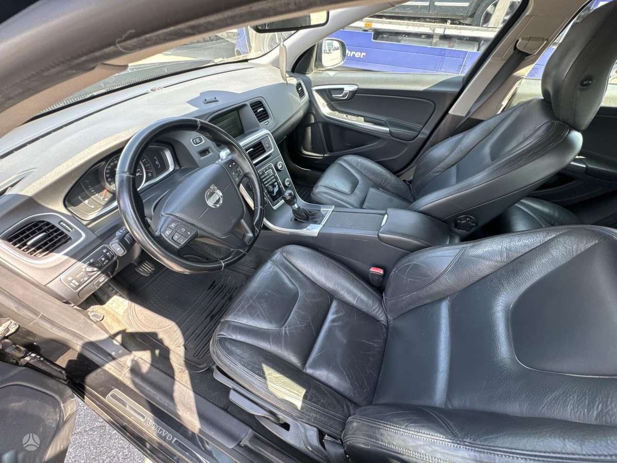 Volvo V60, 2.0 l., Универсал