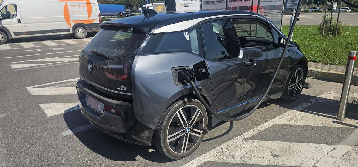 BMW i3, 42 kWh, hatchback