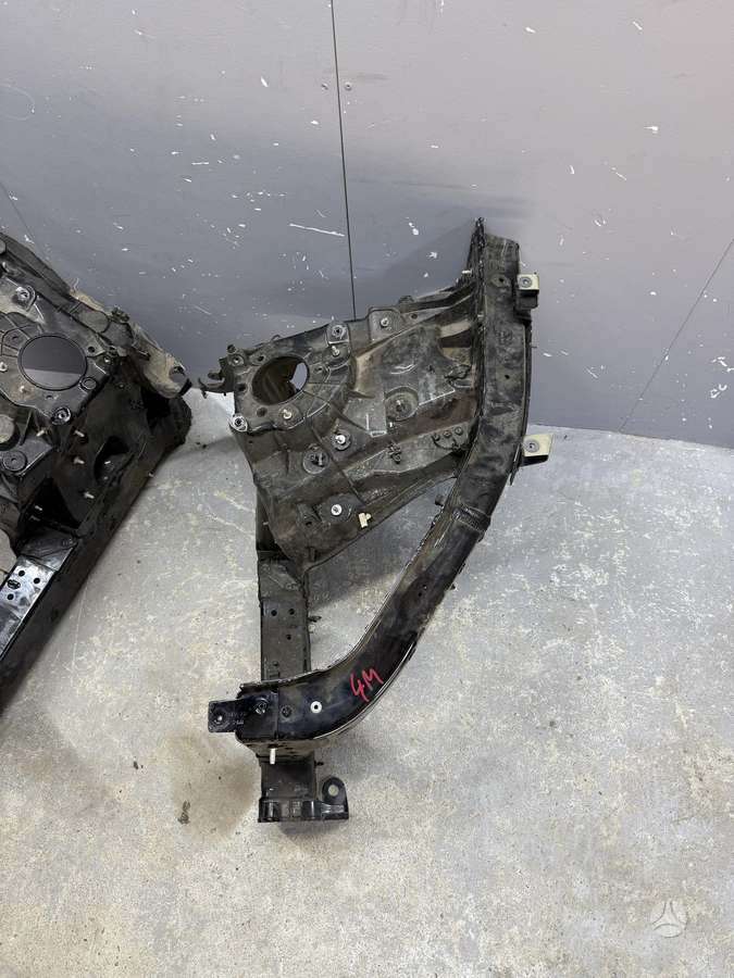 Audi Q7 Q7 q8 tuareg