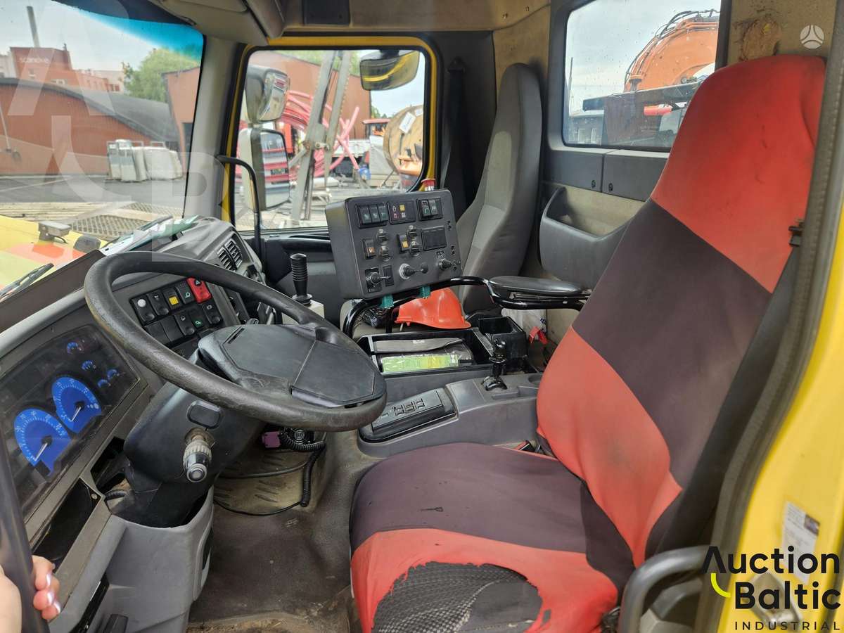 Renault Midlum, dumpers with crane