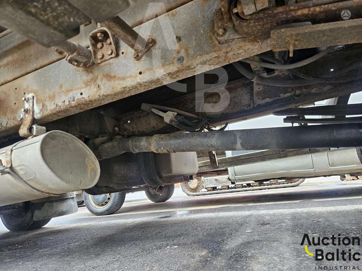Renault Midlum, dumpers with crane
