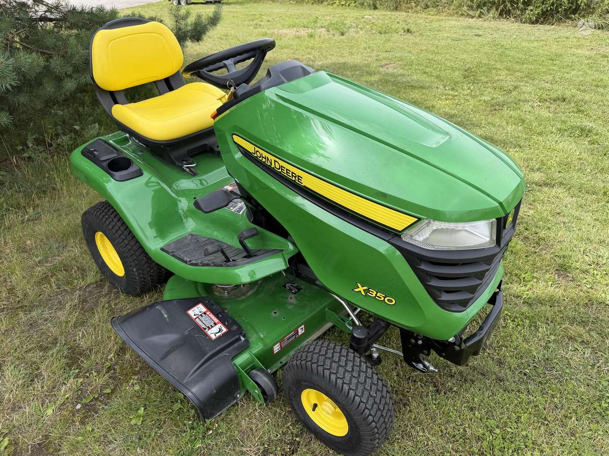 John Deere X350, садовые тракторы