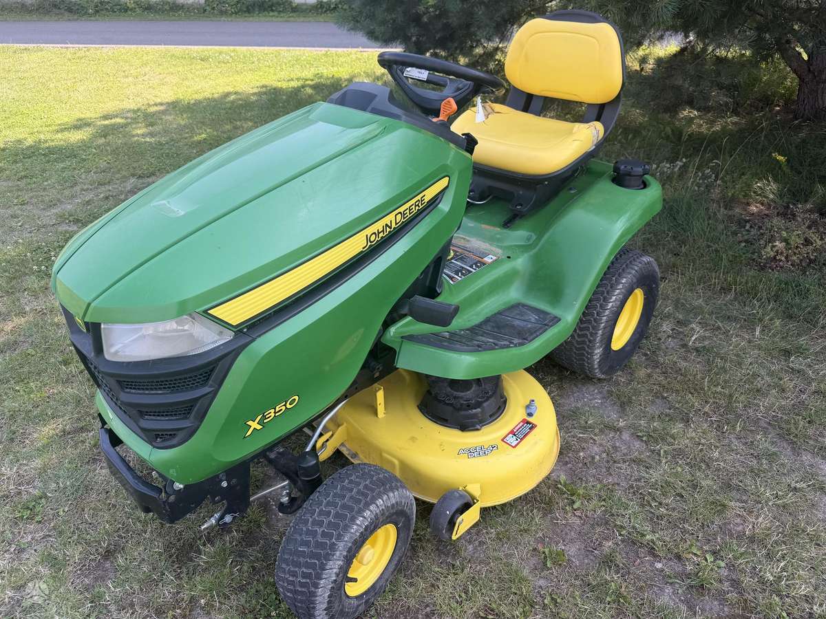John Deere X350, садовые тракторы