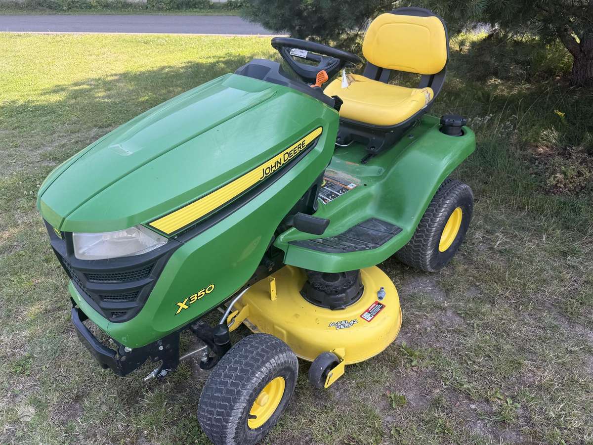 John Deere X350, sodo traktoriai