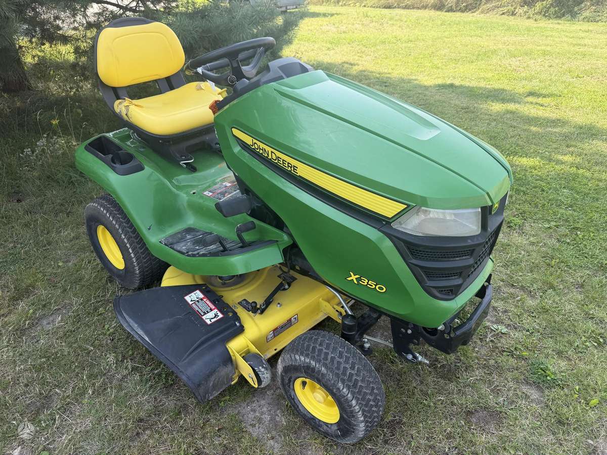 John Deere X350, садовые тракторы
