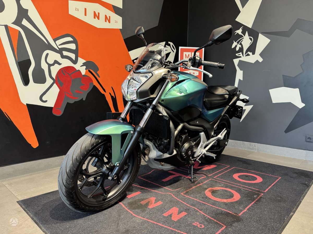 Honda NC 700cc, street / classic