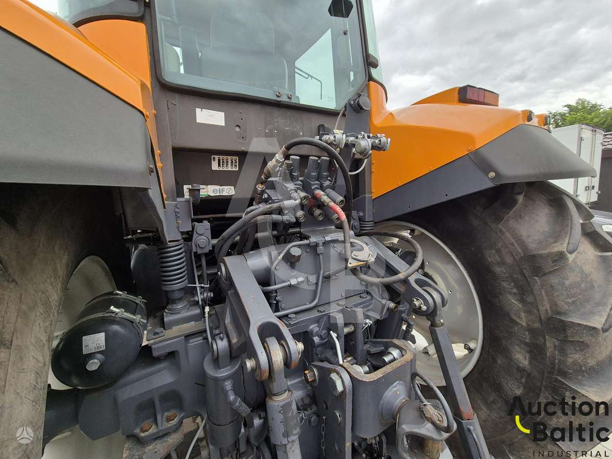 Renault Ares 710 RZ, ekskavatoriai