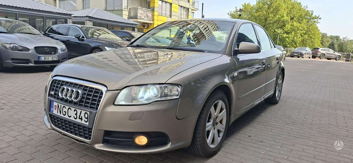 Audi A4, 2.0 l., Седан