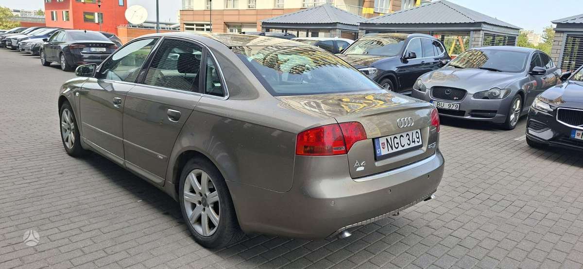 Audi A4, 2.0 l., Седан