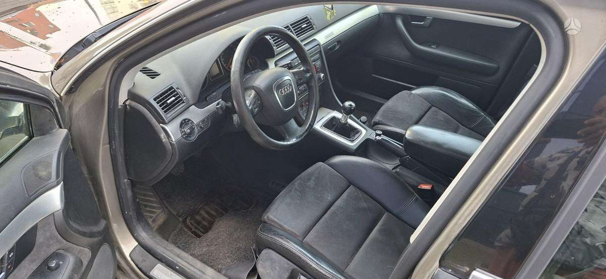 Audi A4, 2.0 l., Седан