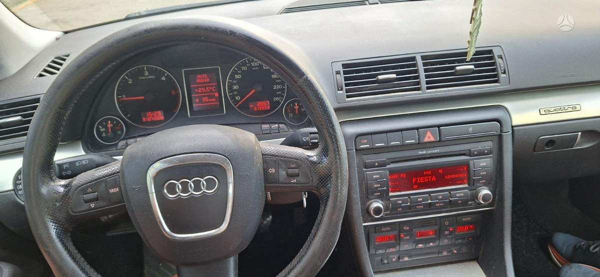 Audi A4, 2.0 l., Седан