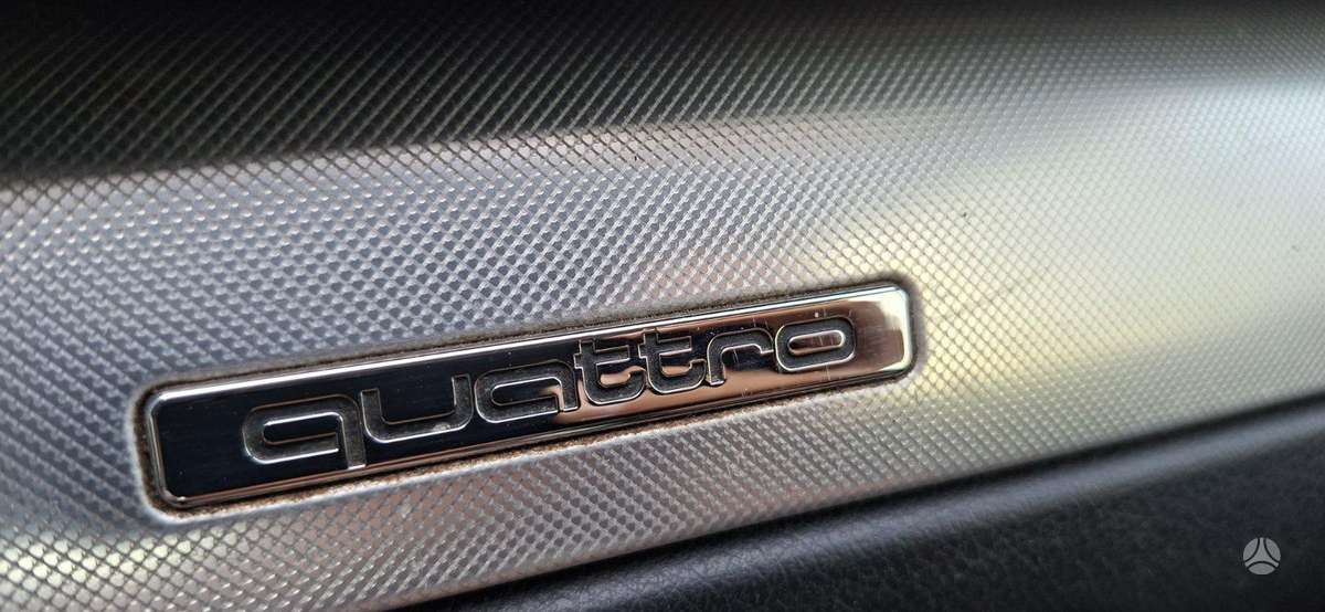 Audi A4, 2.0 l., Седан