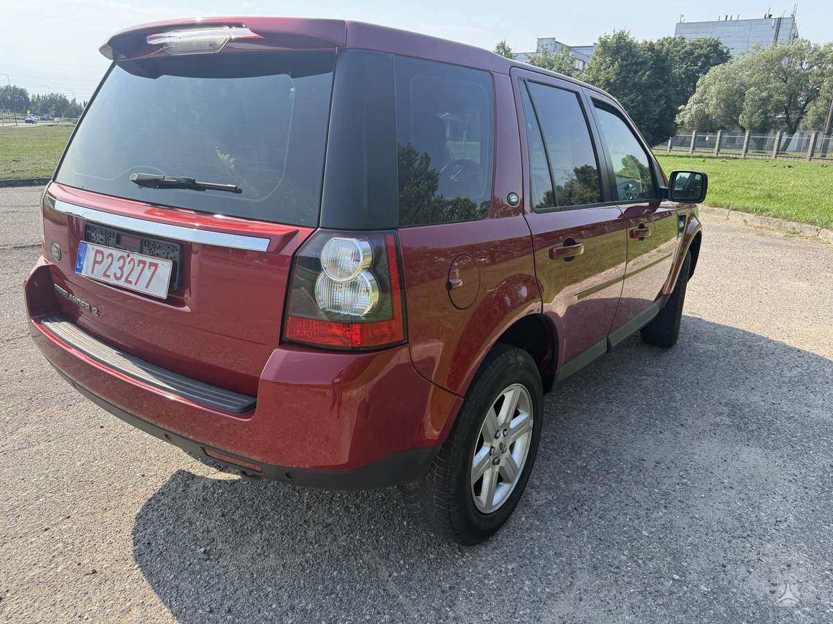 Land Rover Freelander, 2.2 l., off-road / crossover