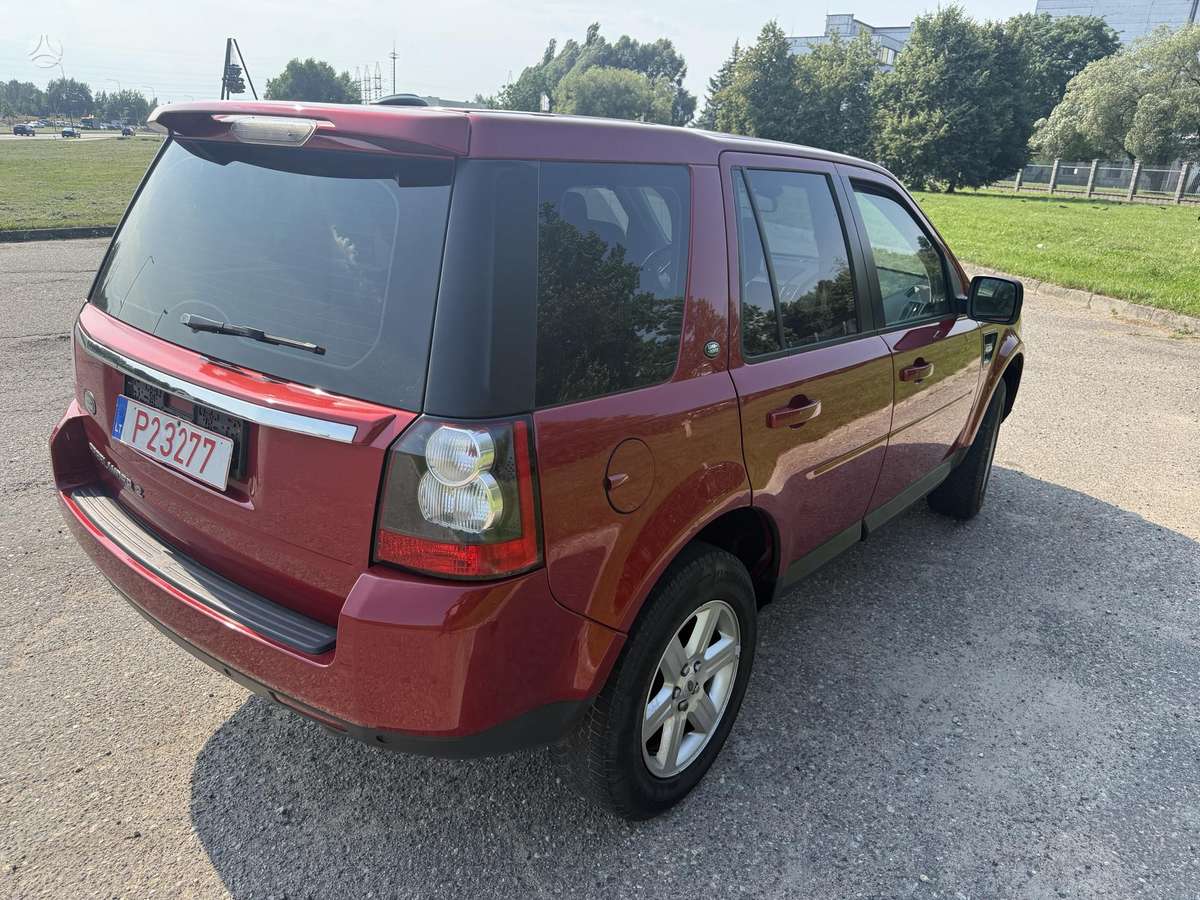 Land Rover Freelander, 2.2 l., off-road / crossover