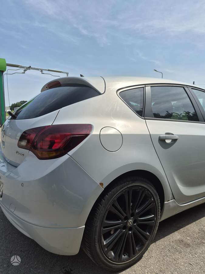 Opel Astra, 1.4 l., hatchback