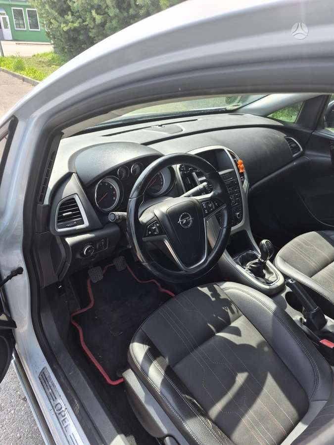 Opel Astra, 1.4 l., hatchback