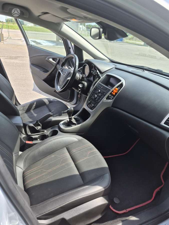 Opel Astra, 1.4 l., hatchback