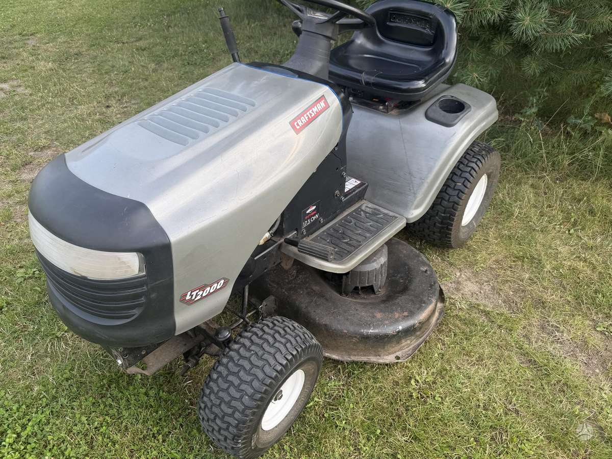 CRAFTSMAN LT2000, садовые тракторы