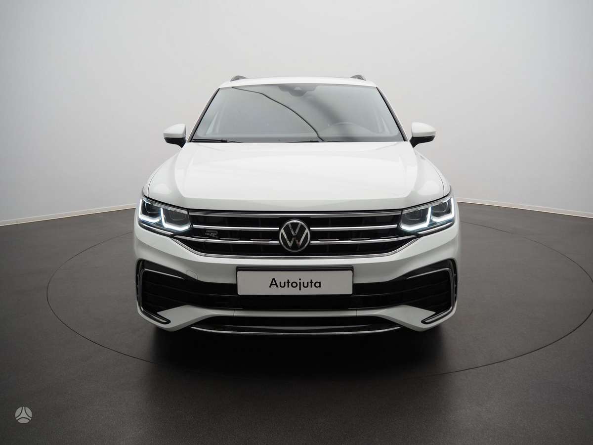 Volkswagen Tiguan - 2