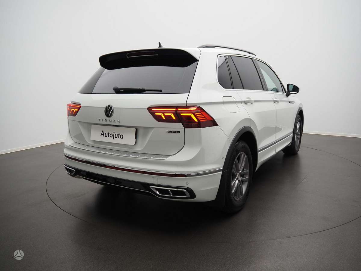 Volkswagen Tiguan - 4