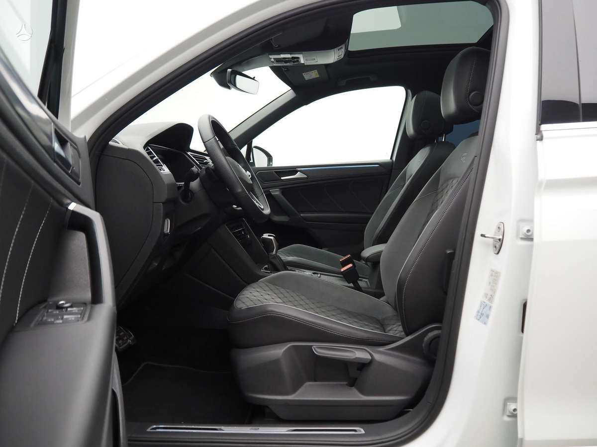 Volkswagen Tiguan - 8