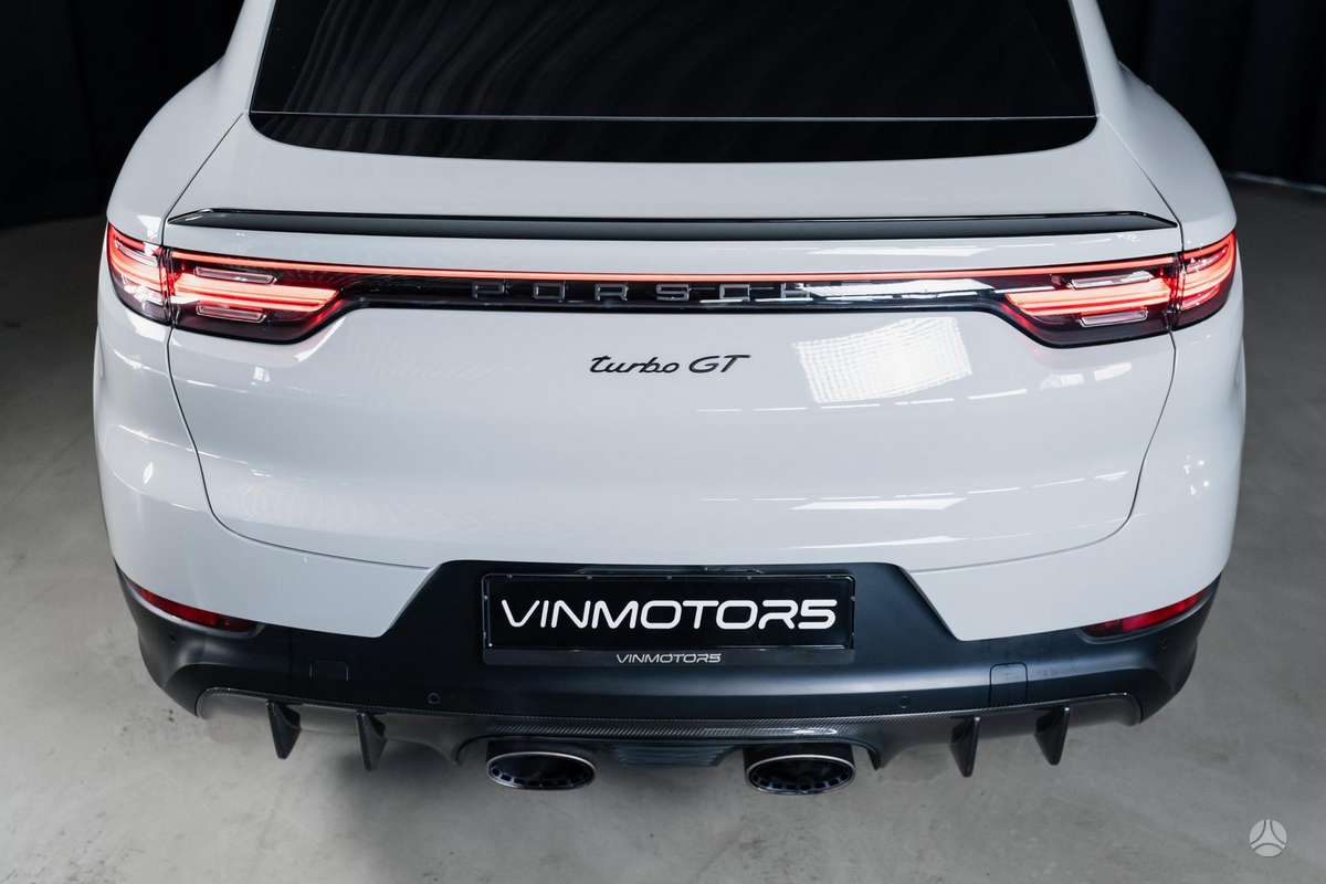 Porsche Cayenne Coupe - 12
