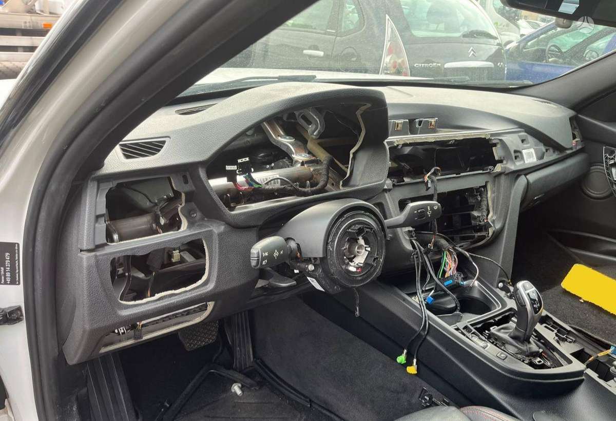 BMW 320, 2.0 l., universalas