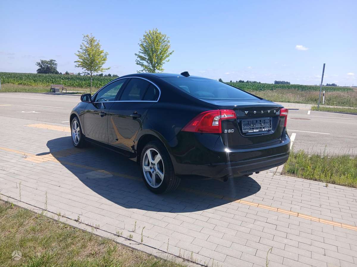 Volvo S60, 2.0 l., Седан