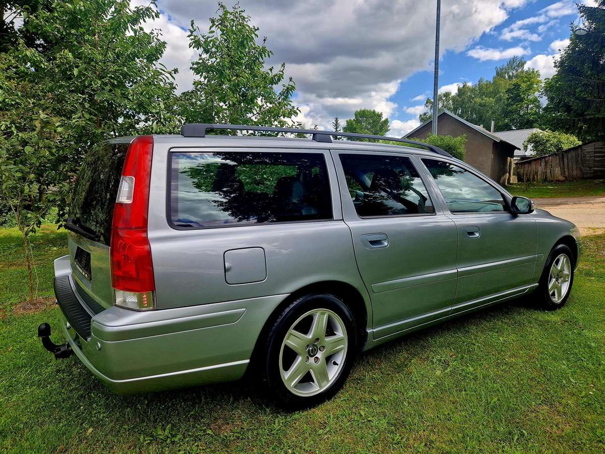 Volvo V70, 2.4 l., wagon