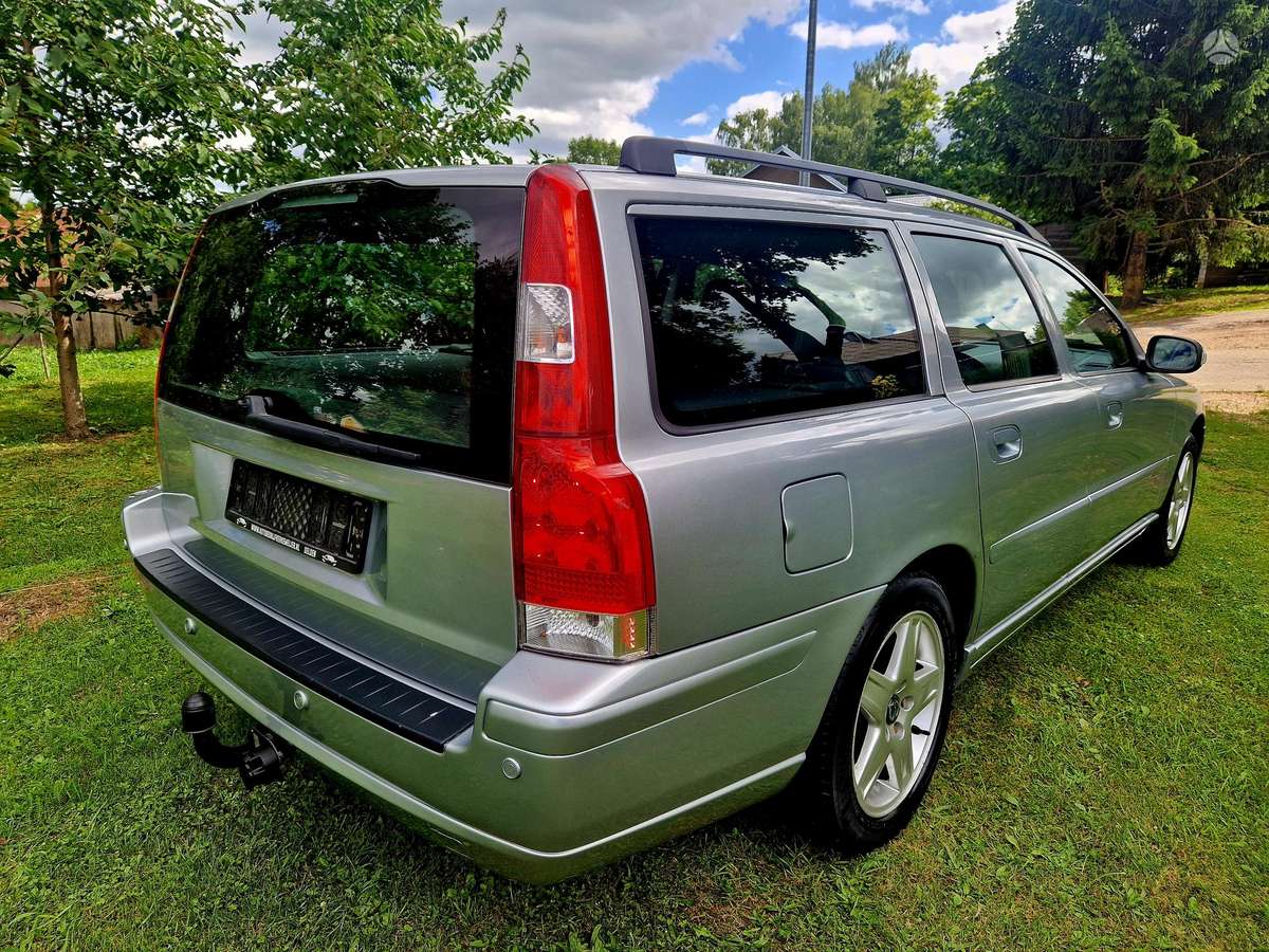 Volvo V70, 2.4 l., wagon