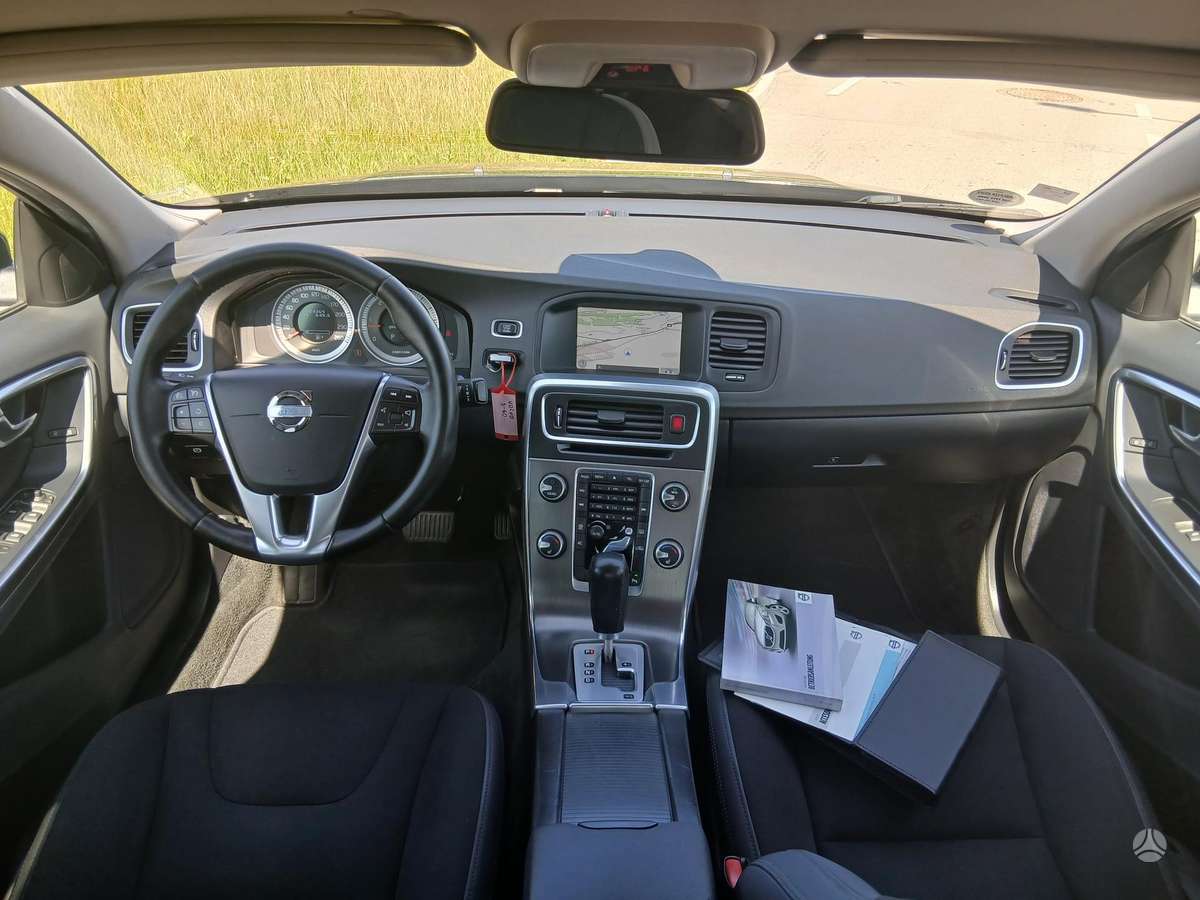 Volvo S60, 2.0 l., Седан