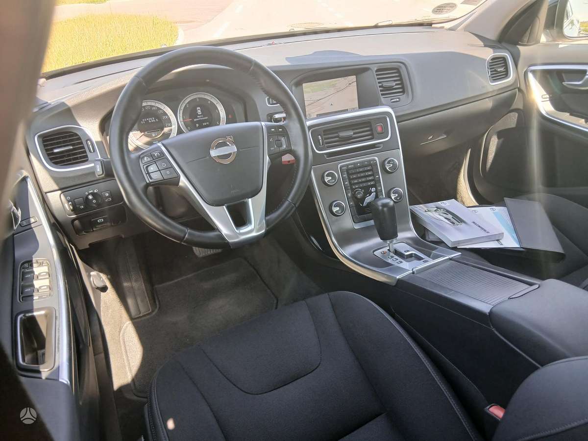 Volvo S60, 2.0 l., Седан