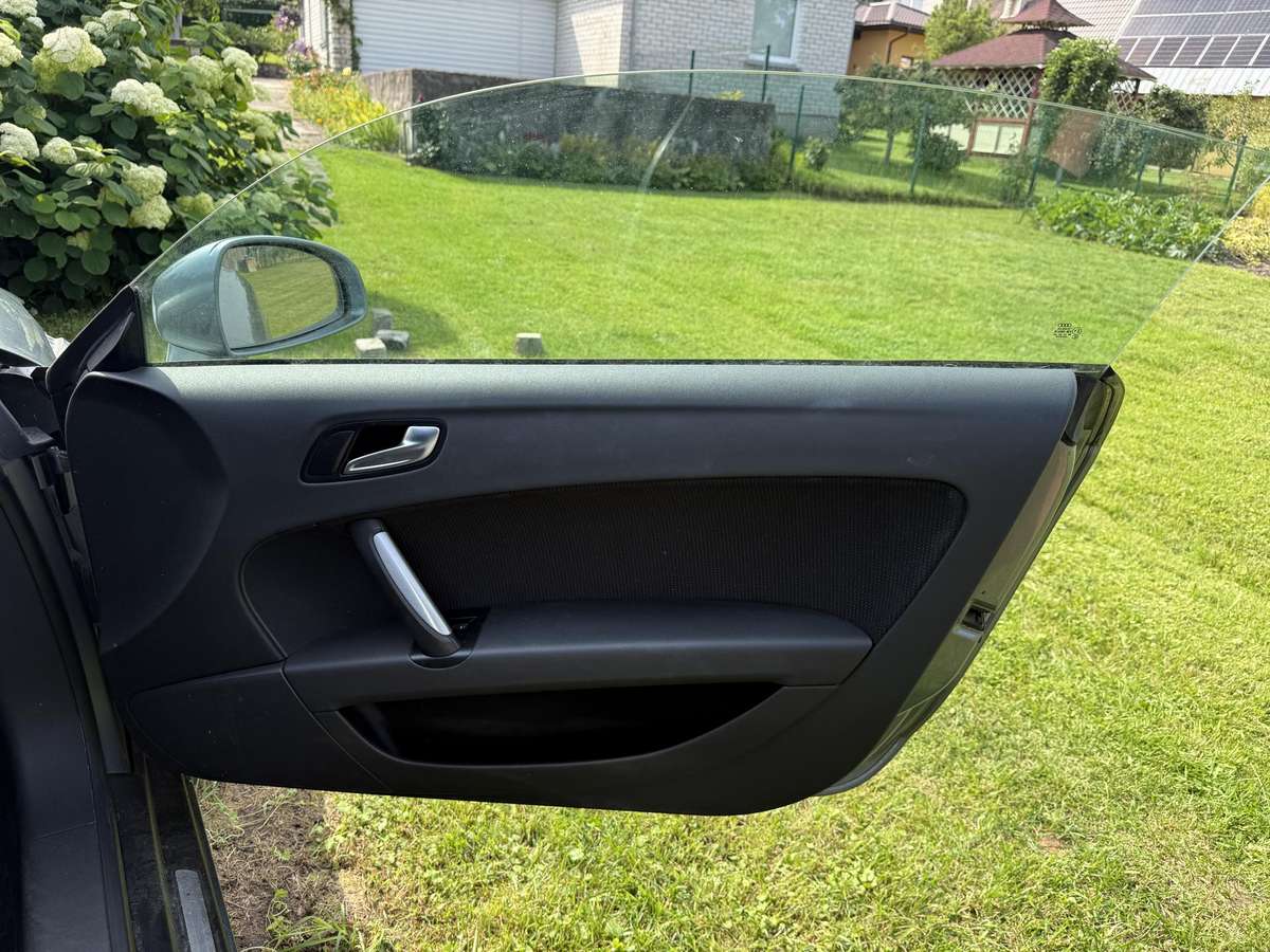 Audi TT, 2.0 l., coupe