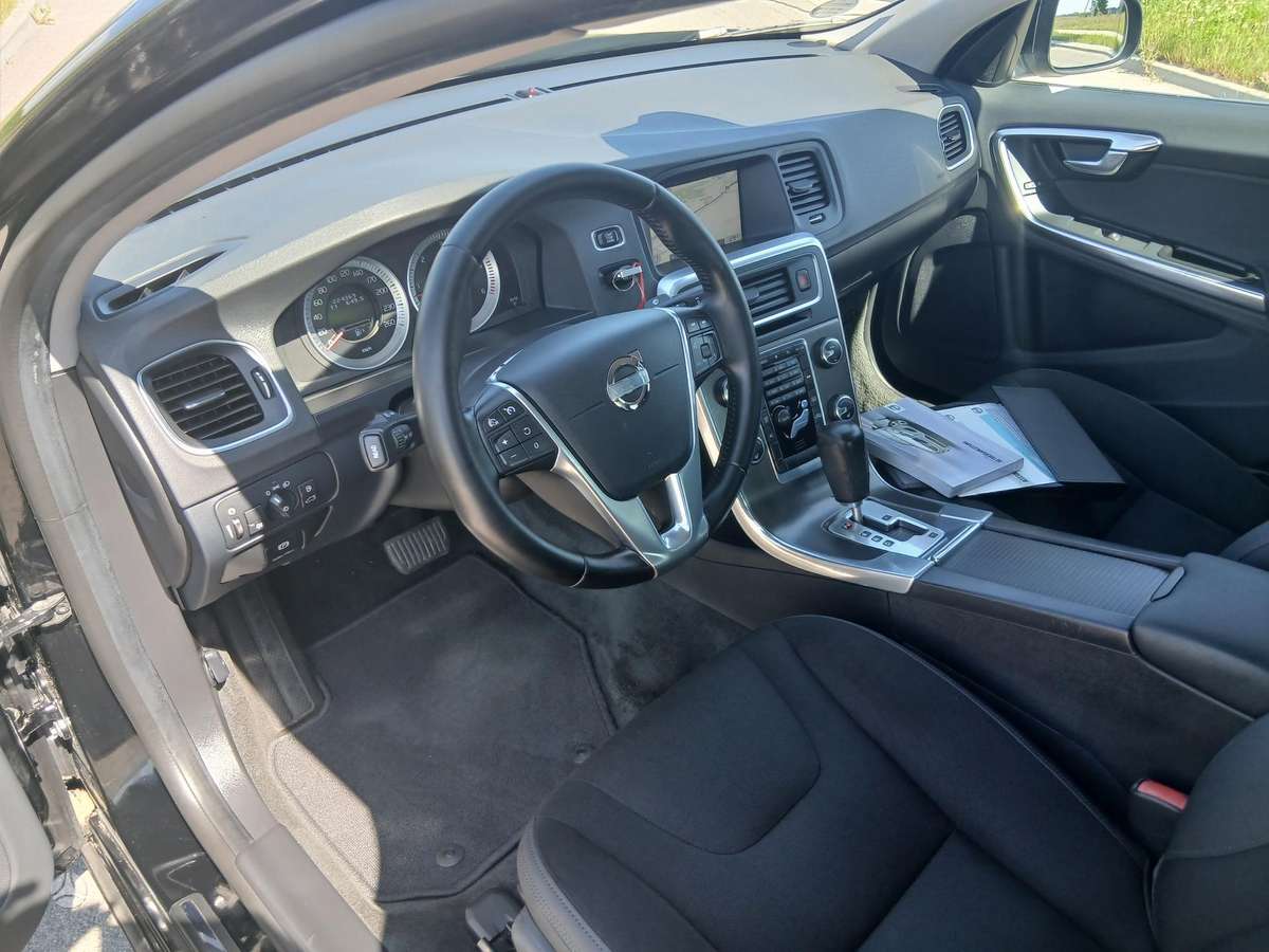 Volvo S60, 2.0 l., Седан