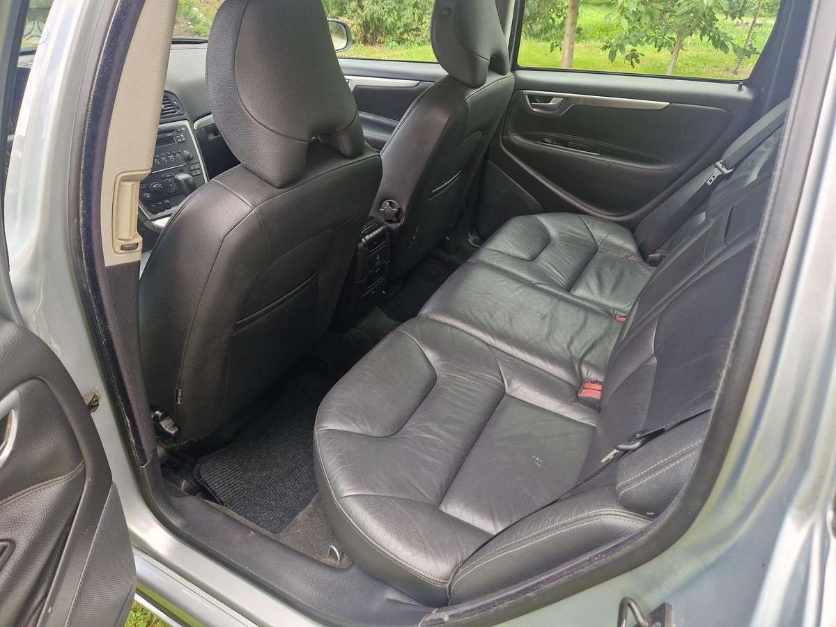 Volvo V70, 2.4 l., universalas
