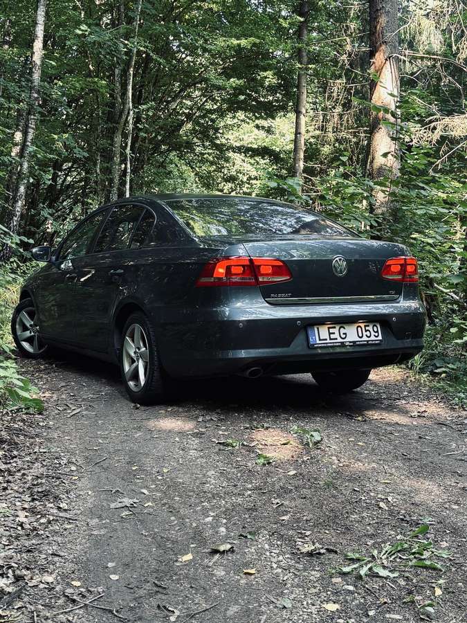 Volkswagen Passat - 3