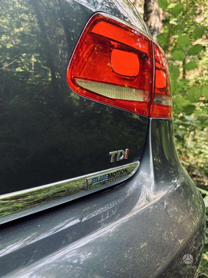 Volkswagen Passat - 8