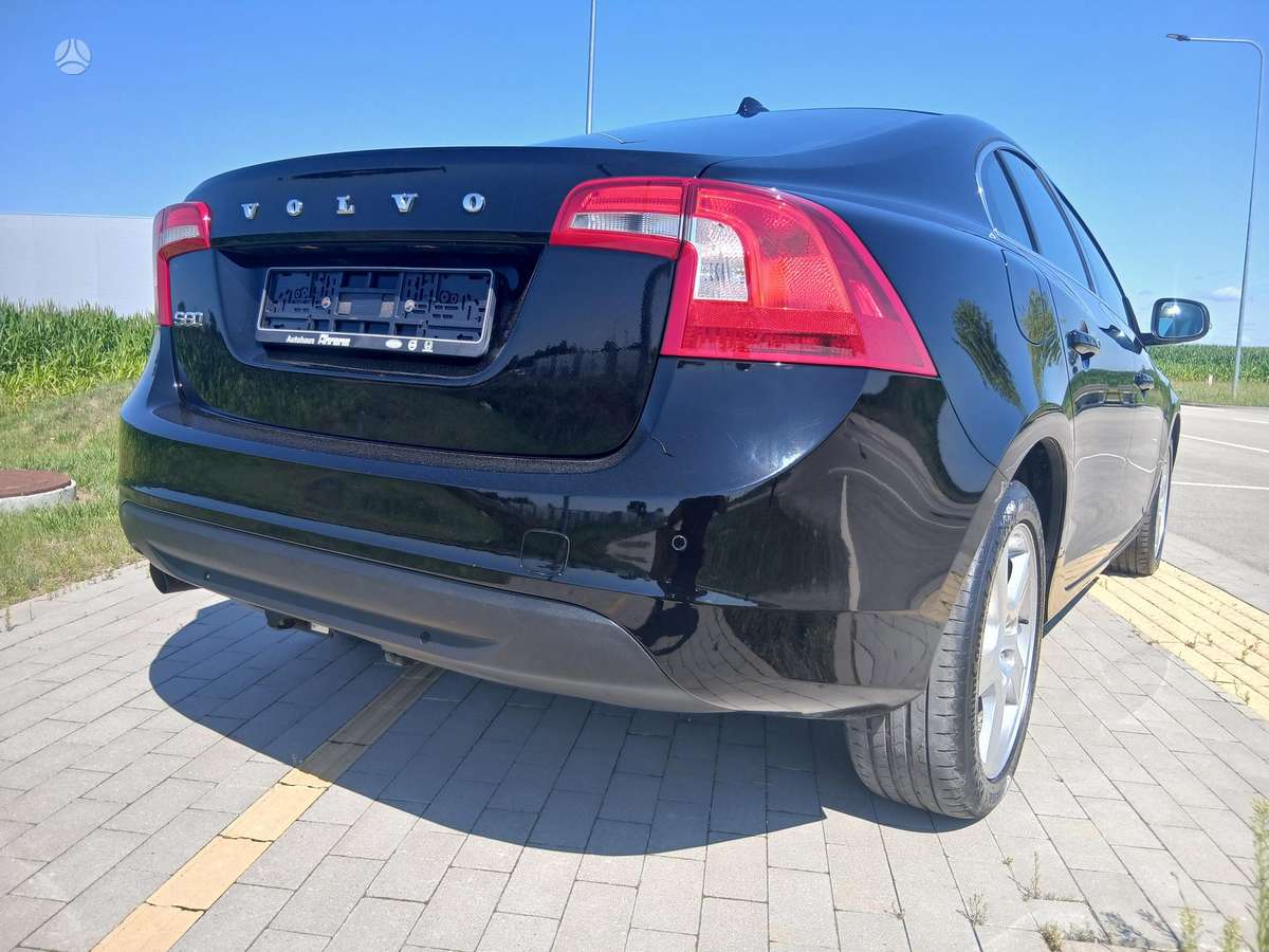 Volvo S60, 2.0 l., Седан