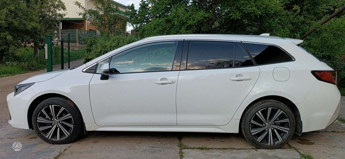 Toyota Corolla - 4