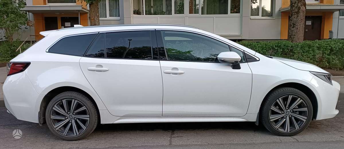 Toyota Corolla - 5