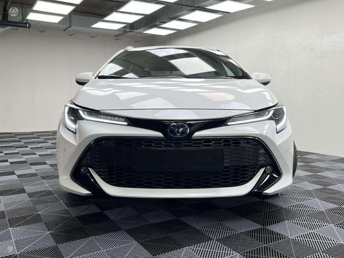 Toyota Corolla - 2